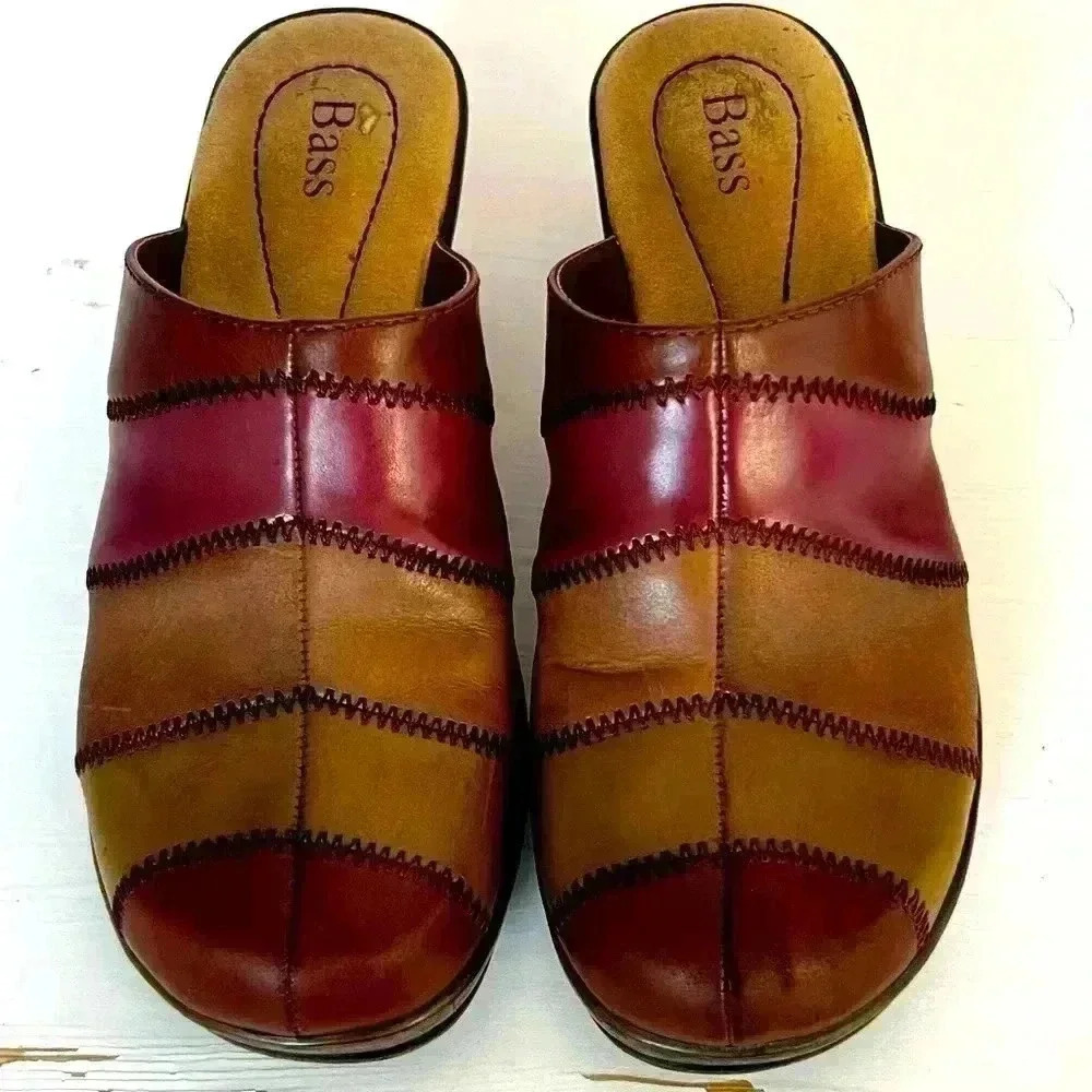 Bass Shoes "Hannah" Clogs EUC Like-New Shades of Brown Leather Womens Sz 5